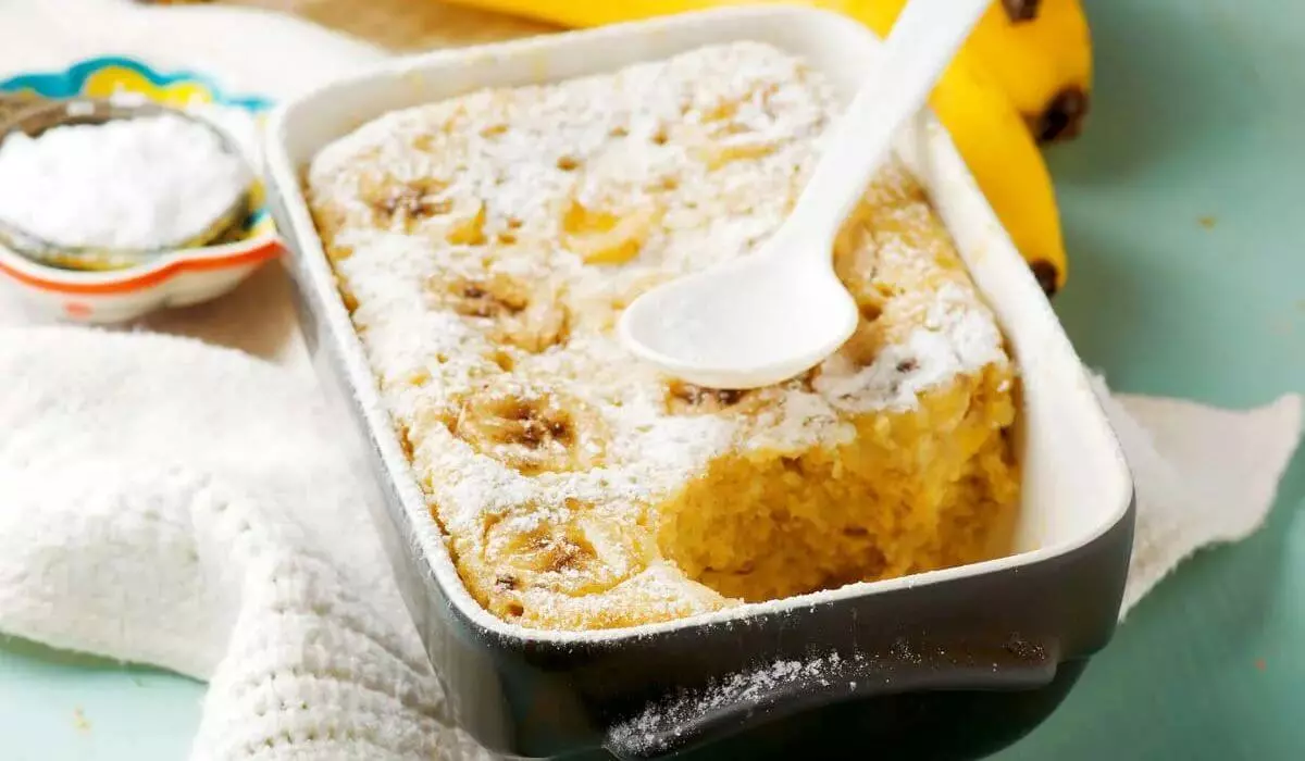 Bolo de banana no micro-ondas uma sobremesa rápida e sem esforço