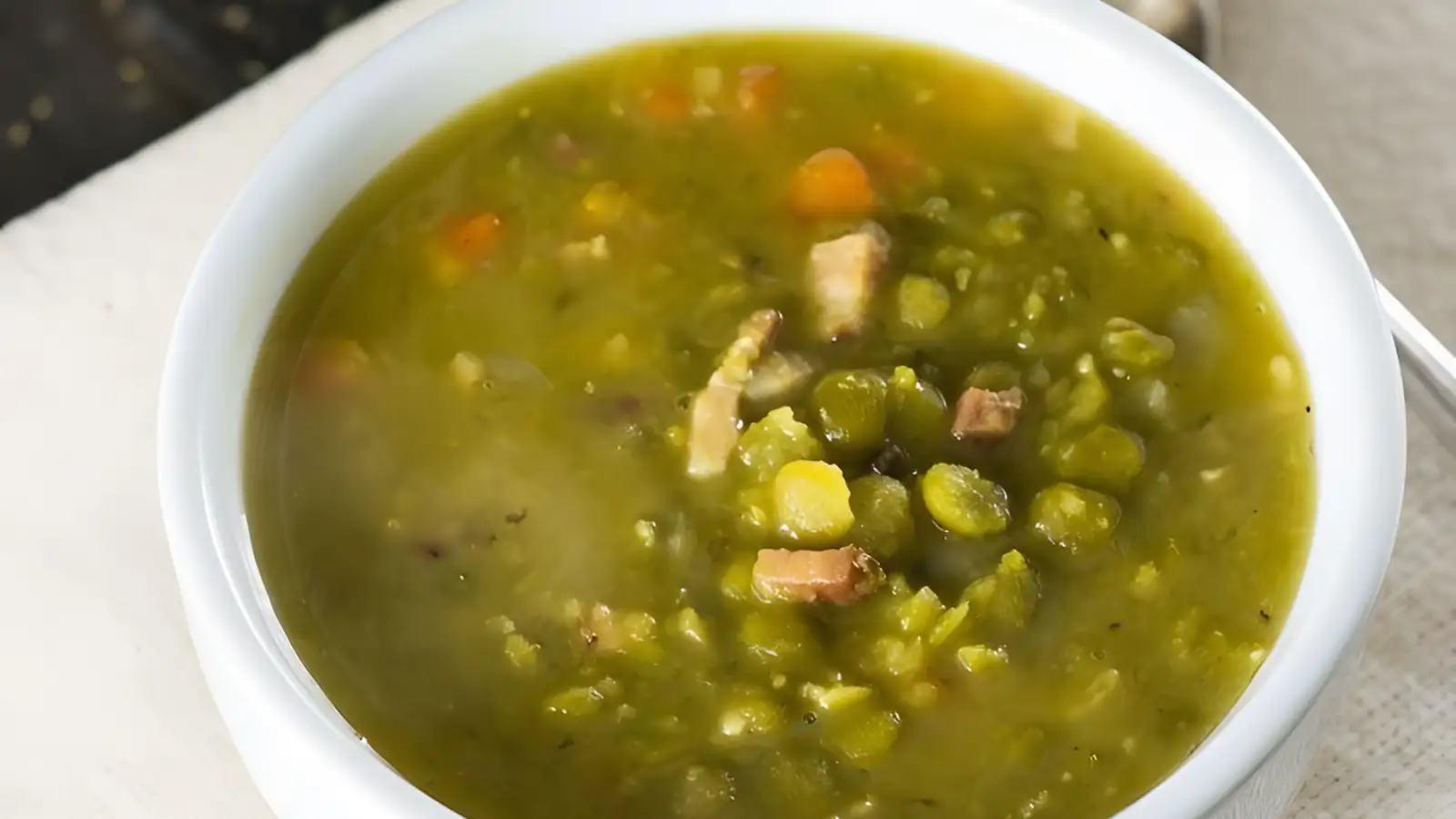 Sopa de Ervilha Seca para Janta ou Dias Frios